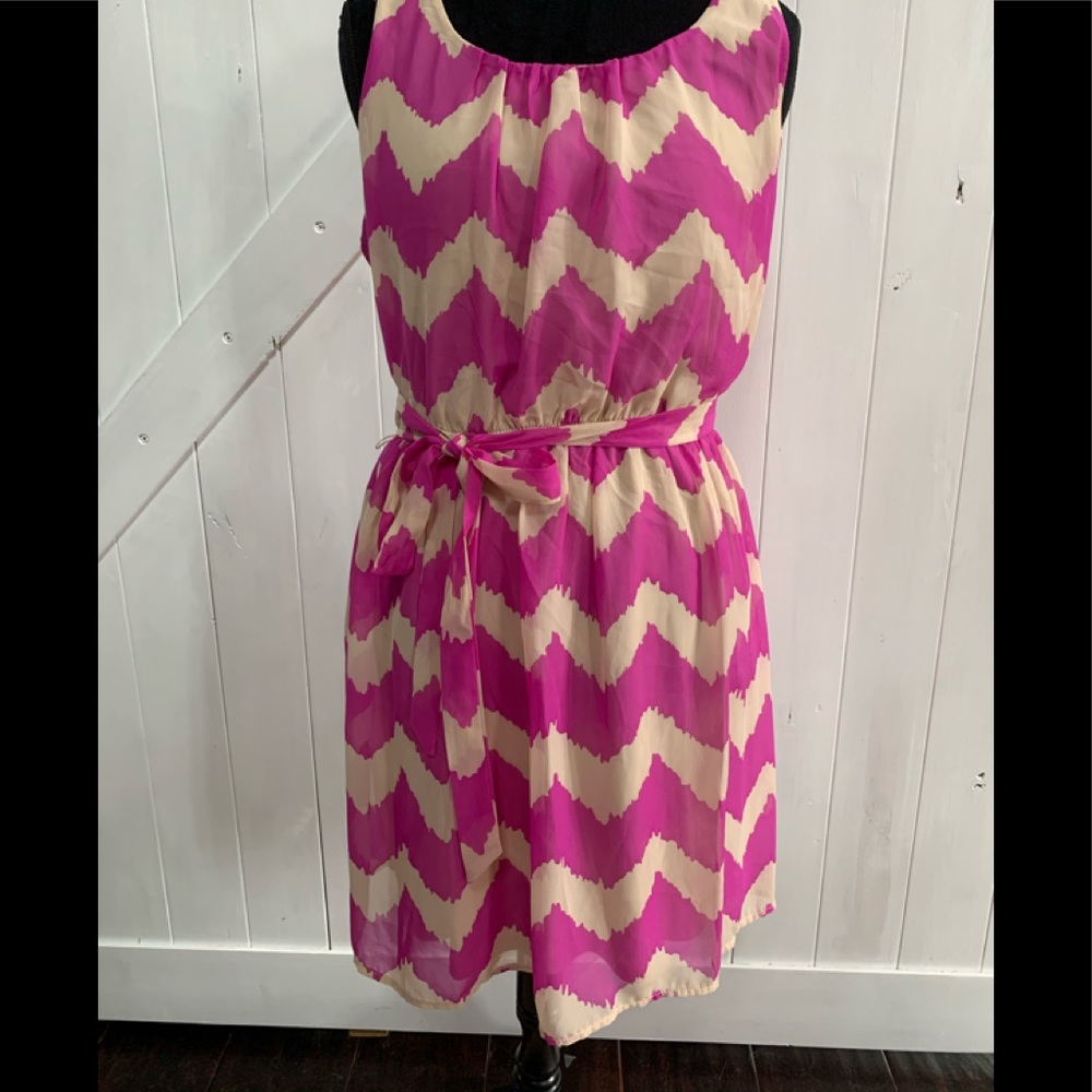 Purple and cream dress/fits like size  10-12